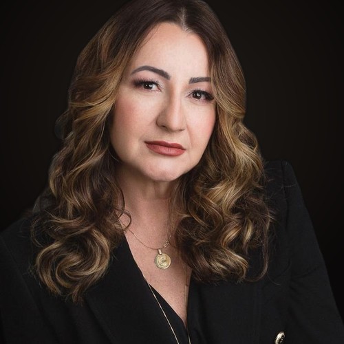 Dra. Claudia Velasco